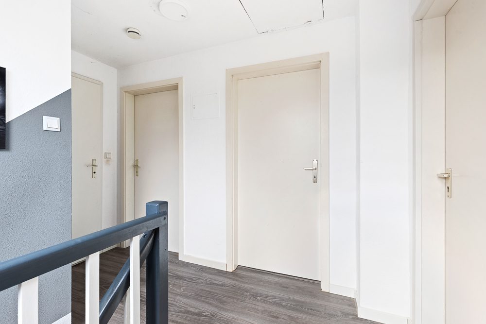Immobilienangebot - Hamburg / Rahlstedt - Alle - Frei verfügbar ! Gepflegtes Einfamilienhaus mit Vollkeller und Nebengebäude & Garage für 2 Fahrzeuge