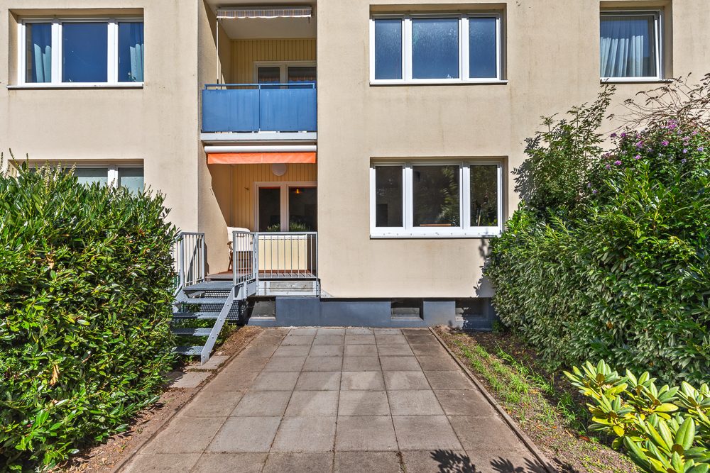 Immobilienangebot - Ammersbek / Lottbek - Alle - Hochwertige 3 Zimmer EG Wohnung im Grünen mit Terrasse, ca. 35 Minuten zur City mit der U-Bahn U1