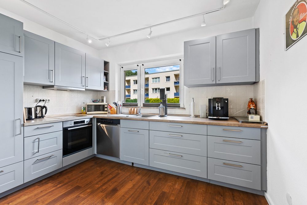 Immobilienangebot - Ammersbek / Lottbek - Alle - Hochwertige 3 Zimmer EG Wohnung im Grünen mit Terrasse, ca. 35 Minuten zur City mit der U-Bahn U1