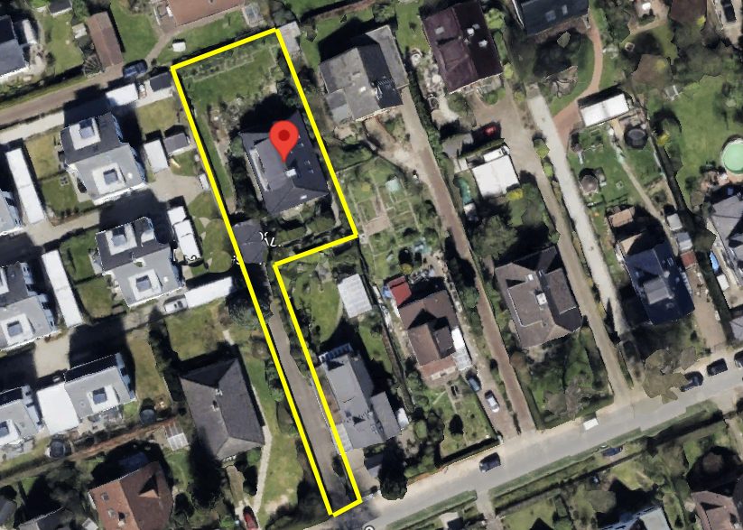 Immobilienangebot - Hamburg / Meiendorf - Alle - Baugrundstück für Einfamilienhaus mit 2 Wohneinheiten in ruhiger Wohnlage von Meiendorf
