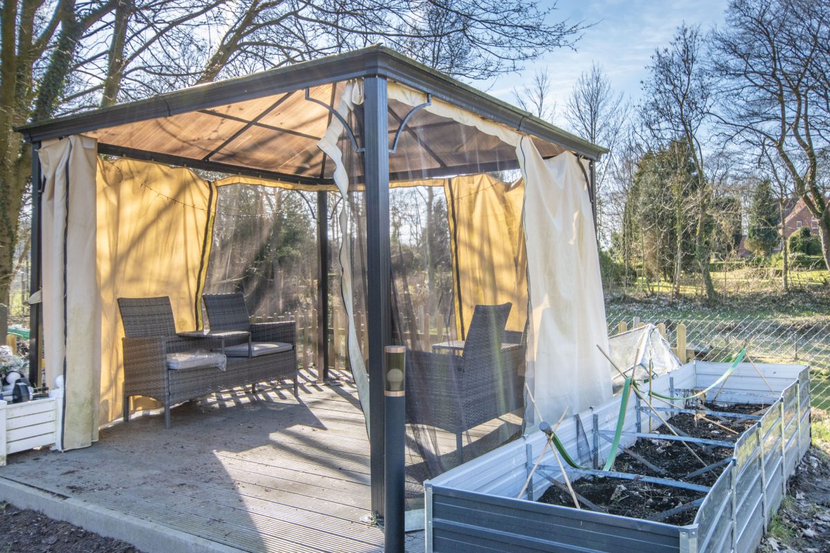 Immobilienangebot - Todenbüttel - Alle - Immobilie mit Entwicklungspotenzial für zwei Wohneinheiten und Gewerbenutzung