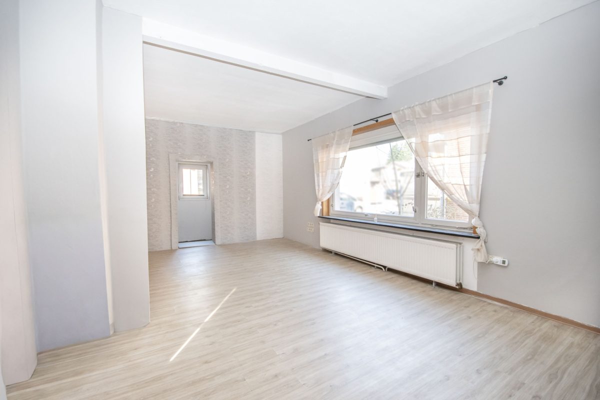 Immobilienangebot - Todenbüttel - Alle - Immobilie mit Entwicklungspotenzial für zwei Wohneinheiten und Gewerbenutzung