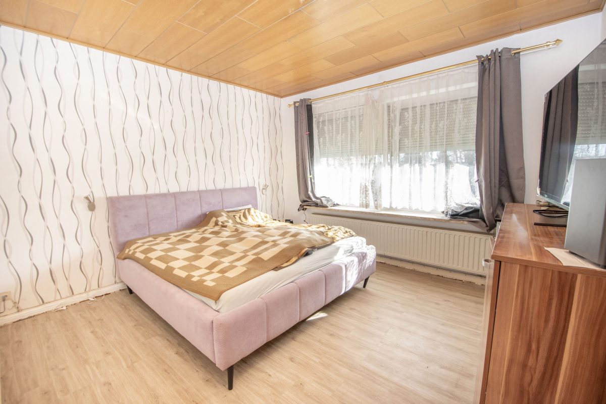 Immobilienangebot - Todenbüttel - Alle - Immobilie mit Entwicklungspotenzial für zwei Wohneinheiten und Gewerbenutzung
