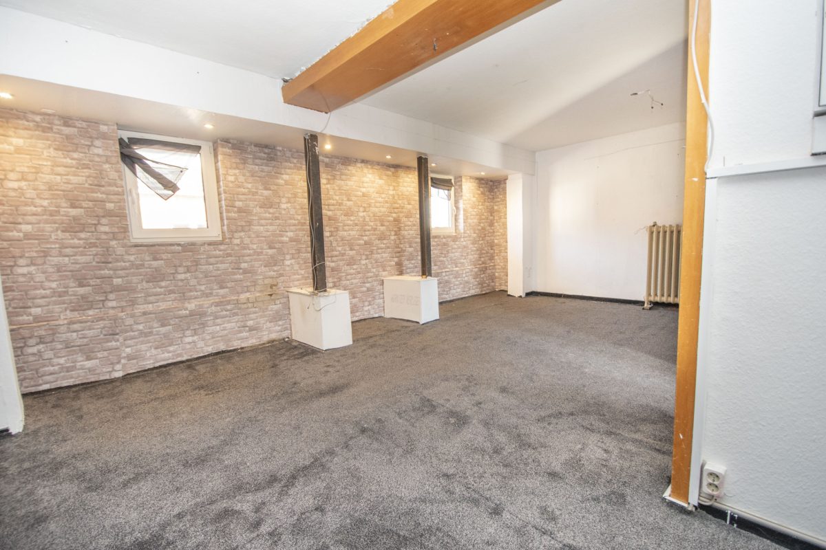 Immobilienangebot - Todenbüttel - Alle - Immobilie mit Entwicklungspotenzial für zwei Wohneinheiten und Gewerbenutzung
