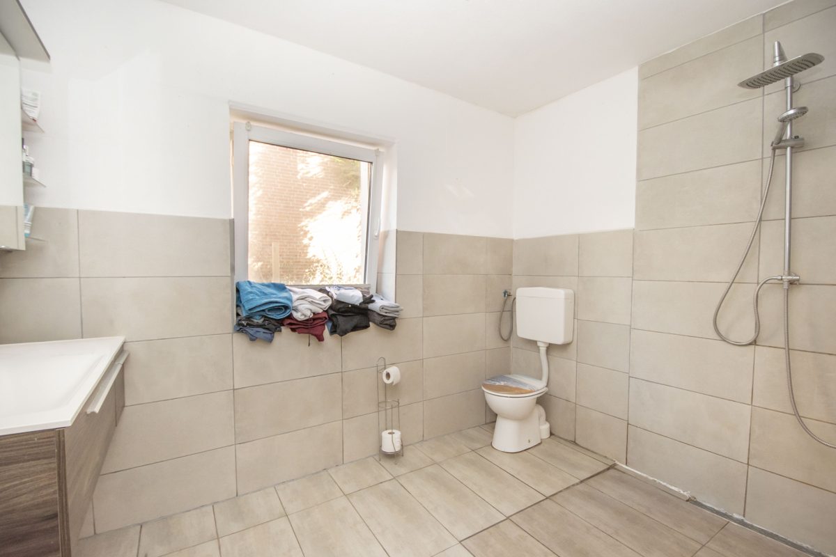 Immobilienangebot - Todenbüttel - Alle - Immobilie mit Entwicklungspotenzial für zwei Wohneinheiten und Gewerbenutzung