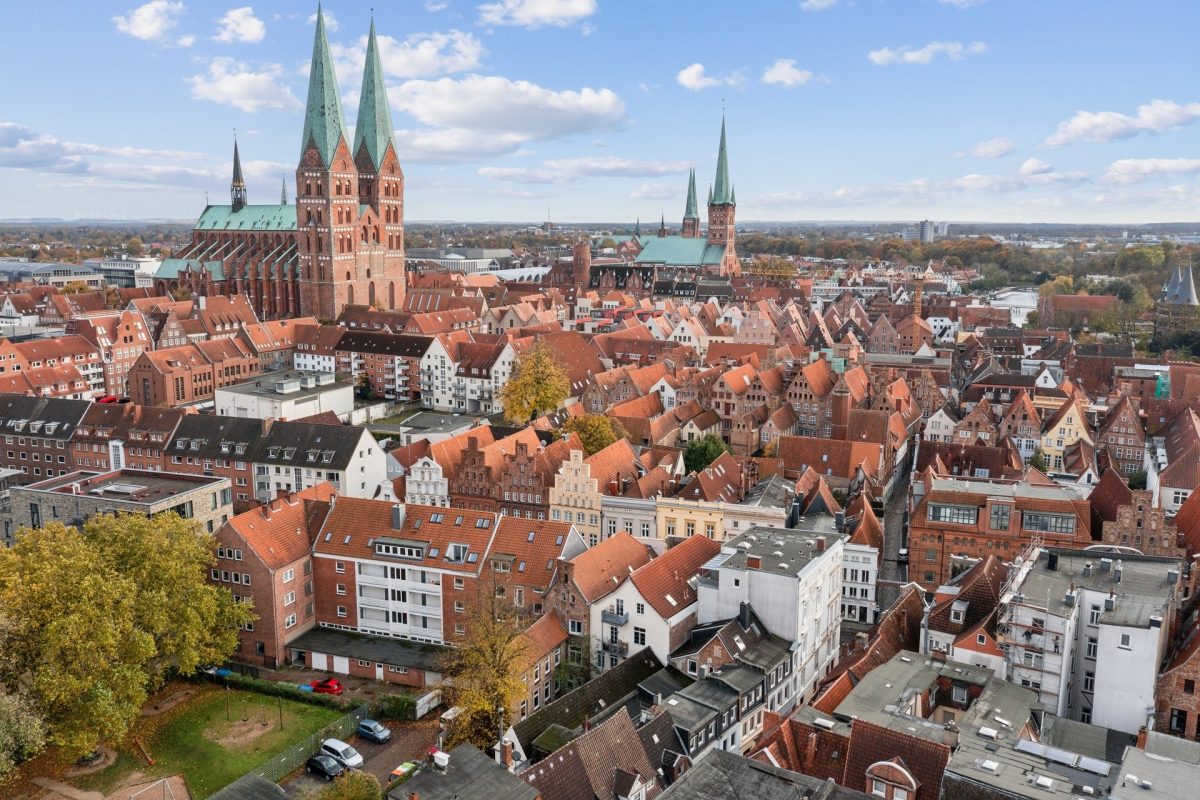 Immobilienangebot - Lübeck / Innenstadt - Alle - Wohn- und Geschäftshaus im Herzen des Lübecker Zentrums