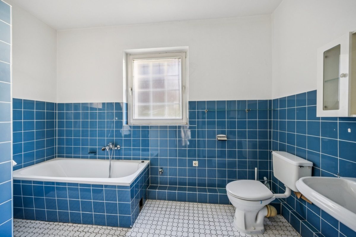 Immobilienangebot - Hamburg / Rahlstedt - Alle - Großzügiges Wohnhaus mit klassischem Charme und zwei Wohneinheiten in begehrter Lage von Rahlstedt