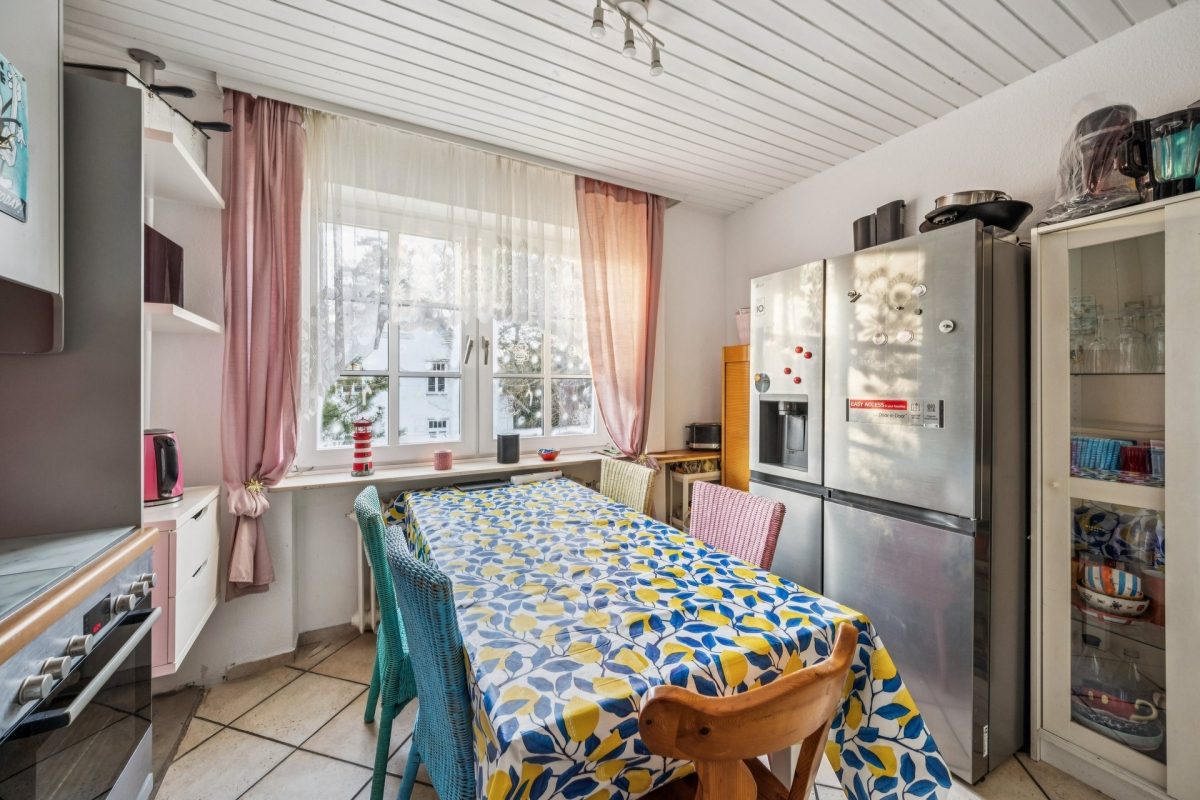 Immobilienangebot - Hamburg / Rahlstedt - Alle - Großzügiges Wohnhaus mit klassischem Charme und zwei Wohneinheiten in begehrter Lage von Rahlstedt