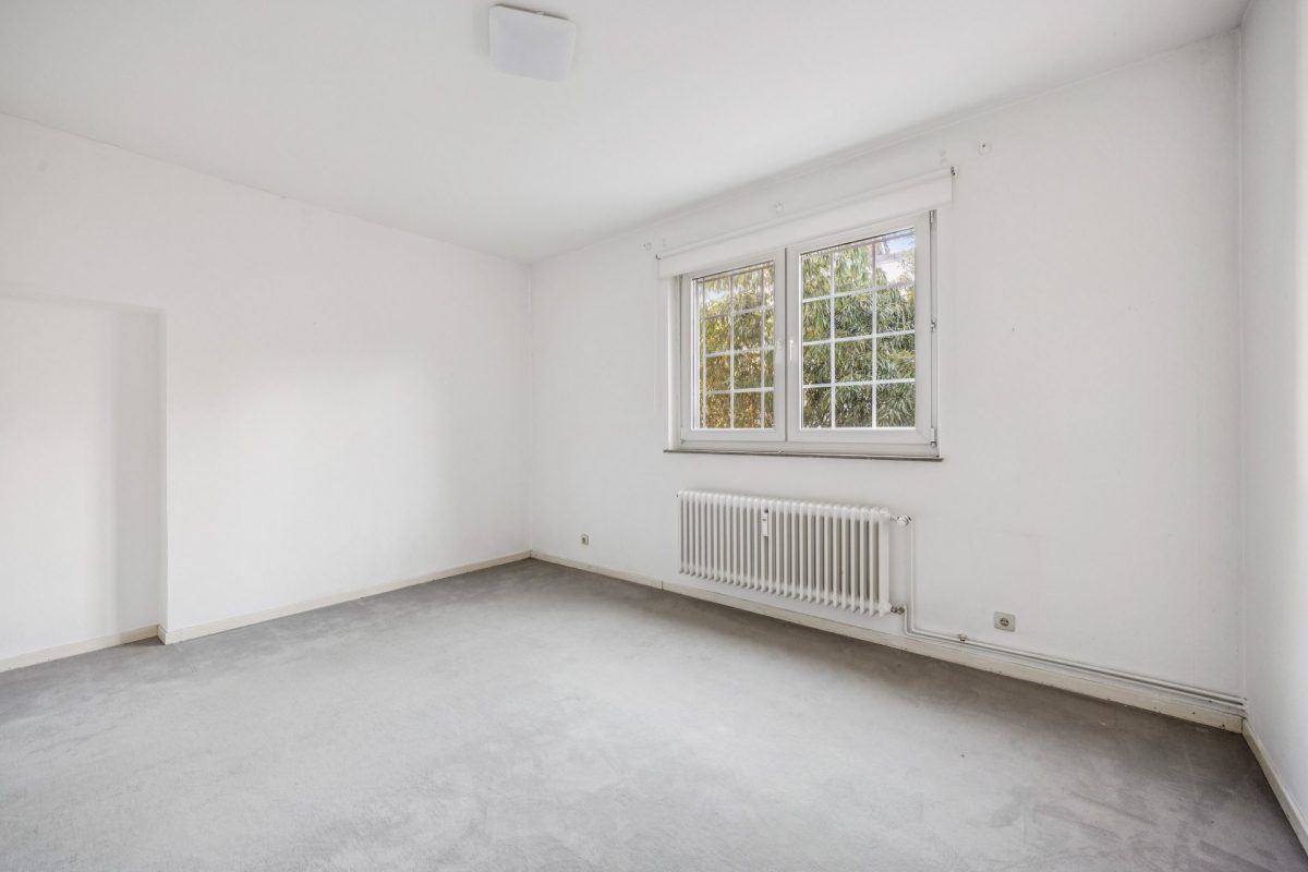 Immobilienangebot - Hamburg / Rahlstedt - Alle - Großzügiges Wohnhaus mit klassischem Charme und zwei Wohneinheiten in begehrter Lage von Rahlstedt