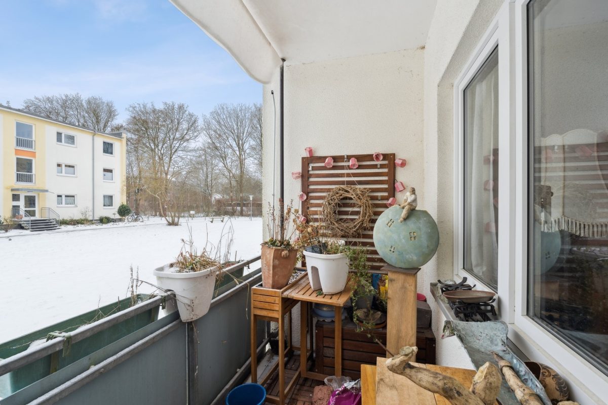 Immobilienangebot - Ammersbek / Lottbek - Alle - Große 4 Zimmer EG Wohnung in ruhiger Lage vor den Toren Hamburgs, mit U-Bahn ca. 35 Min zur HH-City