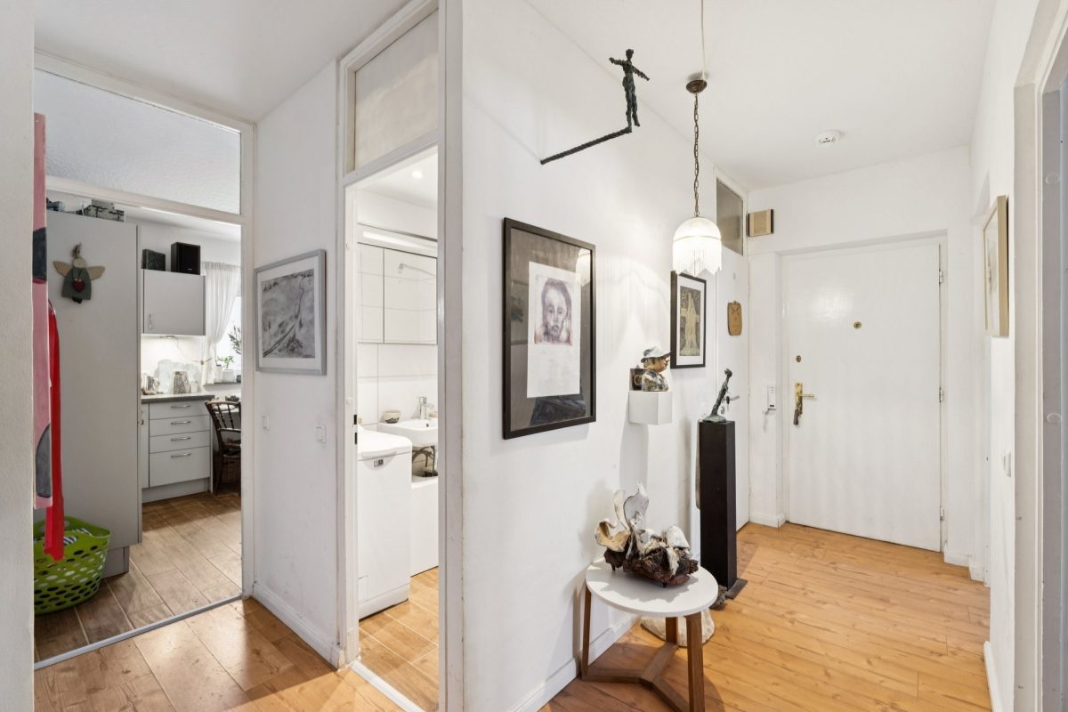 Immobilienangebot - Ammersbek / Lottbek - Alle - Große 4 Zimmer EG Wohnung in ruhiger Lage vor den Toren Hamburgs, mit U-Bahn ca. 35 Min zur HH-City