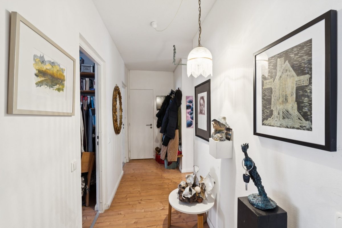 Immobilienangebot - Ammersbek / Lottbek - Alle - Große 4 Zimmer EG Wohnung in ruhiger Lage vor den Toren Hamburgs, mit U-Bahn ca. 35 Min zur HH-City