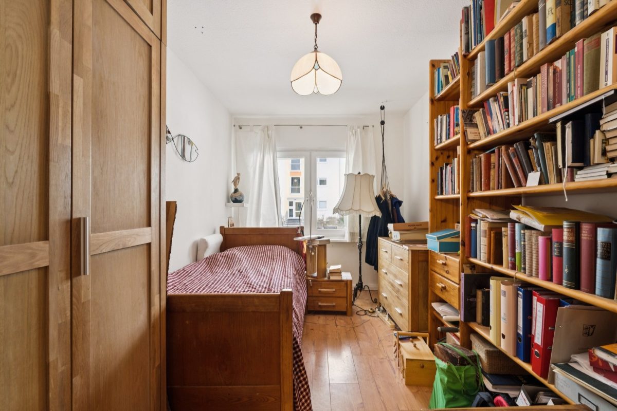 Immobilienangebot - Ammersbek / Lottbek - Alle - Große 4 Zimmer EG Wohnung in ruhiger Lage vor den Toren Hamburgs, mit U-Bahn ca. 35 Min zur HH-City