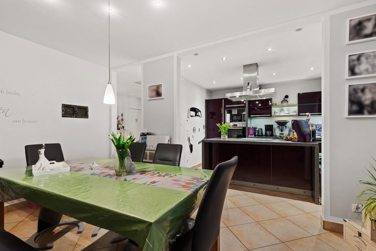 Immobilienangebot - Hamburg / Rahlstedt - Alle - Ihr modernisiertes familienfreundliches Zuhause im grünen Hamburg-Rahlstedt