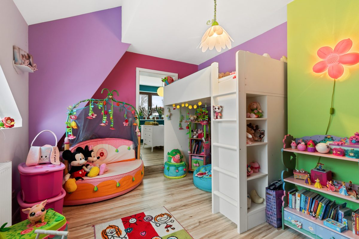 Immobilienangebot - Hamburg / Rahlstedt - Alle - Ihr modernisiertes familienfreundliches Zuhause im grünen Hamburg-Rahlstedt
