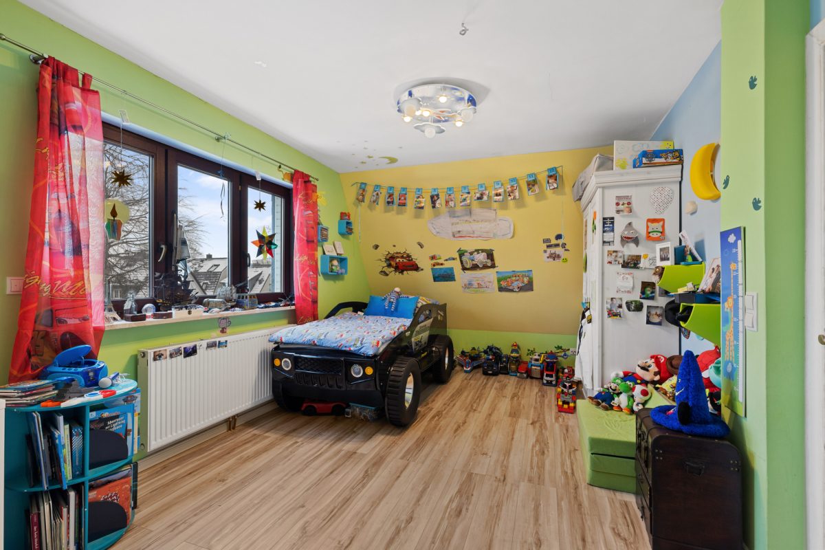 Immobilienangebot - Hamburg / Rahlstedt - Alle - Ihr modernisiertes familienfreundliches Zuhause im grünen Hamburg-Rahlstedt