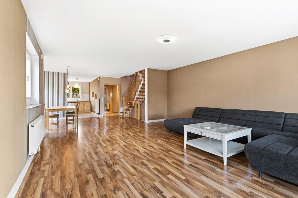 Immobilienangebot - Hamburg / Rahlstedt - Alle - Doppelhaushälfte mit eigenem Garten - Effizienzklasse C