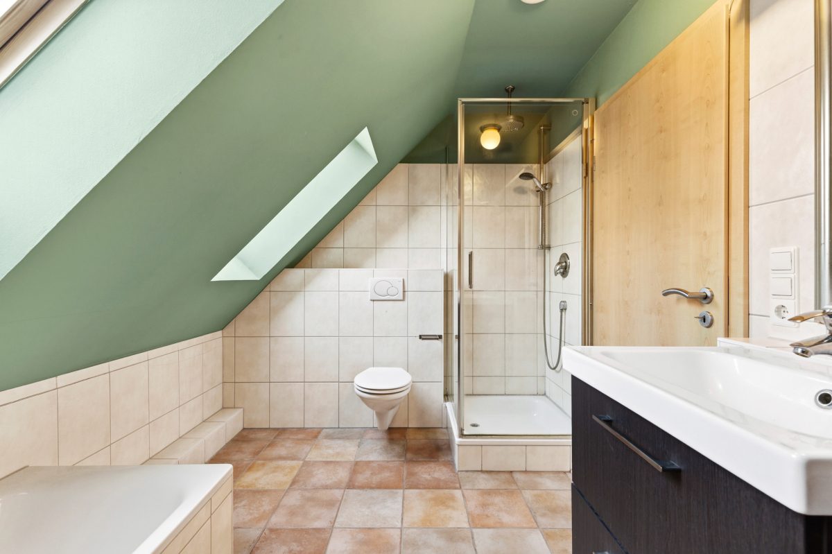 Immobilienangebot - Hamburg / Rahlstedt - Alle - Doppelhaushälfte mit eigenem Garten - Effizienzklasse C