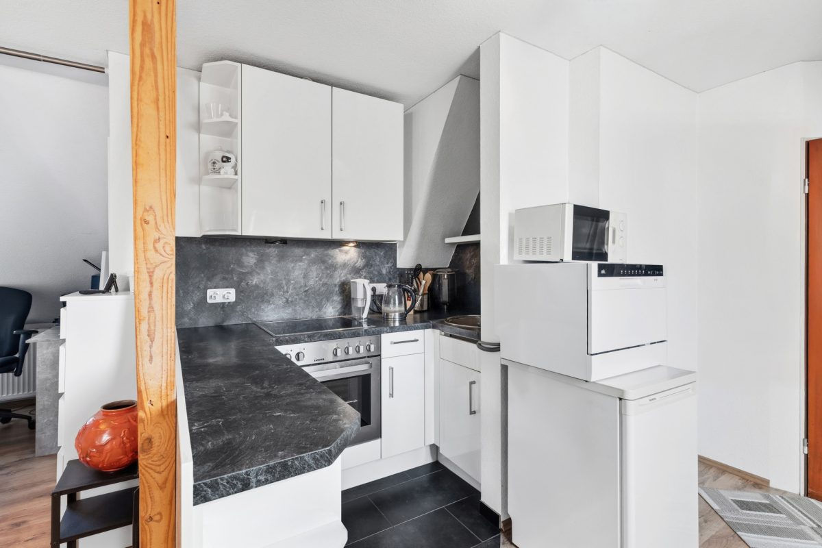 Immobilienangebot - Hamburg / Bramfeld - Alle - Charmanter Altbau trifft moderne Effizienz - vollvermietetes Renditeobjekt mit 5 Wohneinheiten