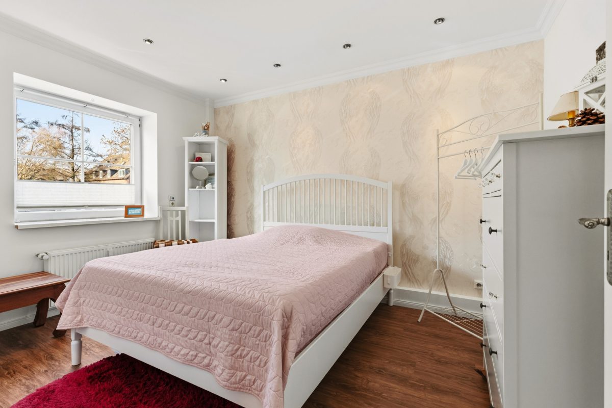 Immobilienangebot - Hamburg / Bramfeld - Alle - Charmanter Altbau trifft moderne Effizienz - vollvermietetes Renditeobjekt mit 5 Wohneinheiten