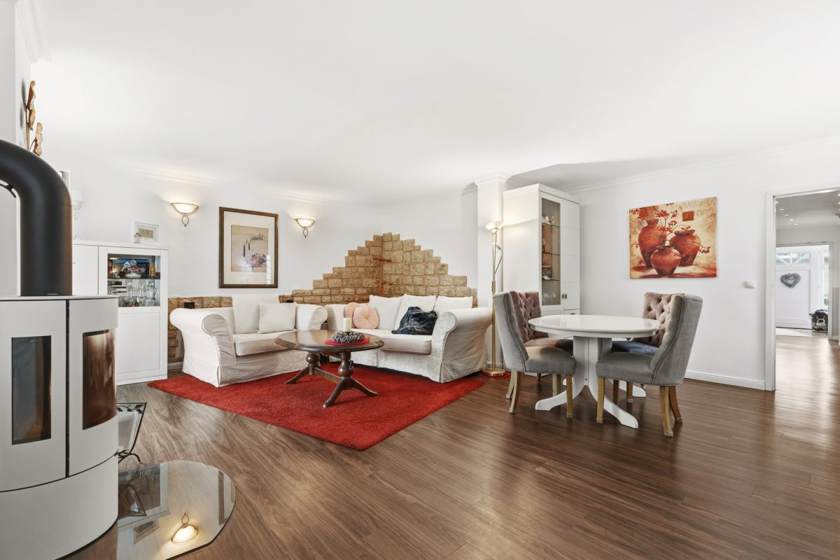 Immobilienangebot - Hamburg / Bramfeld - Alle - Charmanter Altbau trifft moderne Effizienz - vollvermietetes Renditeobjekt mit 5 Wohneinheiten