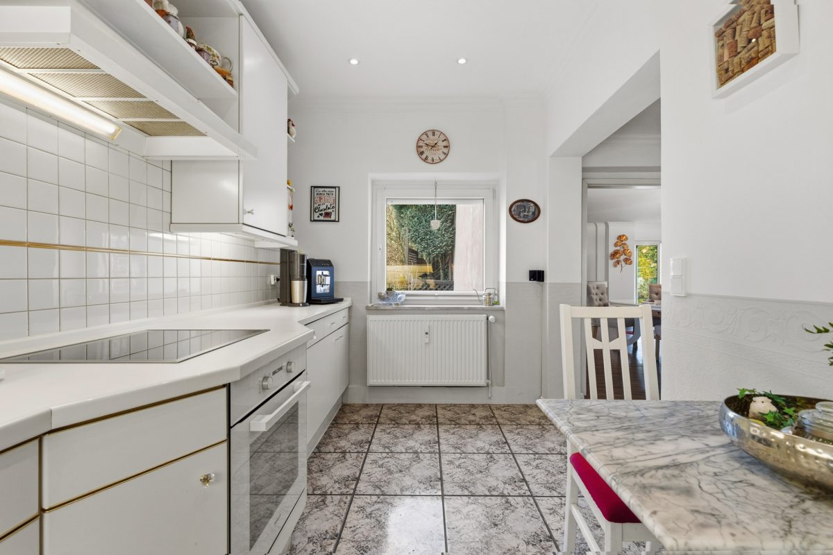 Immobilienangebot - Hamburg / Bramfeld - Alle - Charmanter Altbau trifft moderne Effizienz - vollvermietetes Renditeobjekt mit 5 Wohneinheiten