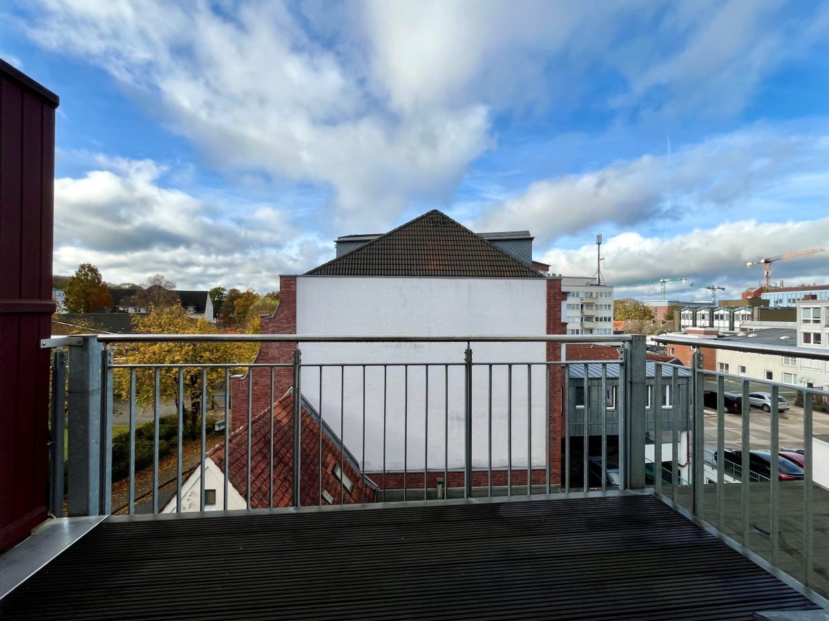 Immobilienangebot - Pinneberg - Alle - Vollvermietetes Anlageobjekt mit Wertsteigerungspotenzial in zentraler Lage von Pinneberg