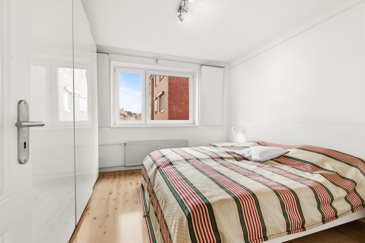 Immobilienangebot - Halstenbek - Alle - Lichtdurchfluteter Wohntraum: Sehr gepflegte 3-Zimmer-Wohnung mit einladendem Balkon