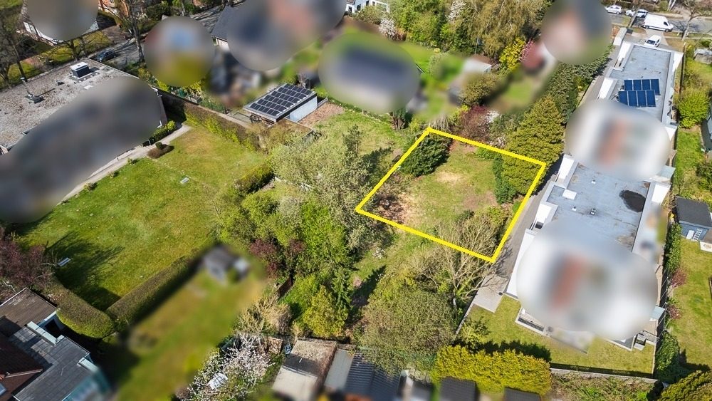 Immobilienangebot - Hamburg / Farmsen-Berne - Alle - Attraktives Pfeifenstielgrundstück für ein Einfamilienhaus mit positivem Bauvorbescheid