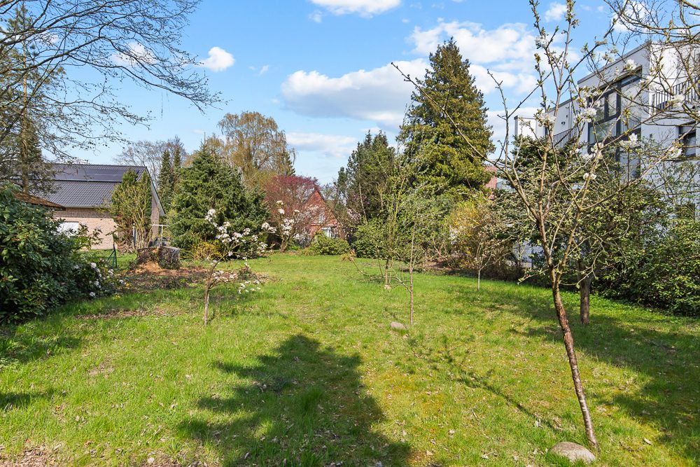 Immobilienangebot - Hamburg / Farmsen-Berne - Alle - Hamburg-Farmsen: Grundstück für ein Einfamilienhaus – positiver Bauvorbescheid liegt vor