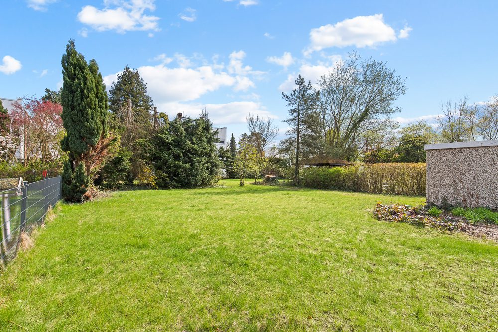 Immobilienangebot - Hamburg / Farmsen-Berne - Alle - Ideal für Familien oder Freunde: Baugrundstück für zwei Doppelhaushälften