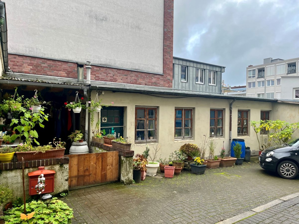 Immobilienangebot - Pinneberg - Alle - Vollvermietetes Anlageobjekt mit Wertsteigerungspotenzial in zentraler Lage von Pinneberg