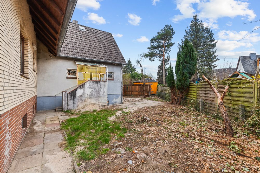 Immobilienangebot - Hamburg / Tonndorf - Alle - Ideal für große Familien oder Mehrgenerationen: Einfamilienhaus mit 271 m² Wohnfläche