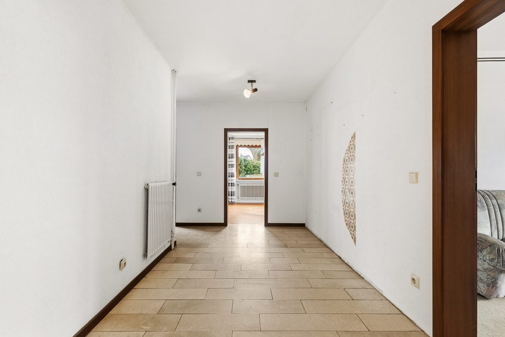 Immobilienangebot - Hamburg / Tonndorf - Alle - Ideal für große Familien oder Mehrgenerationen: Einfamilienhaus mit 271 m² Wohnfläche