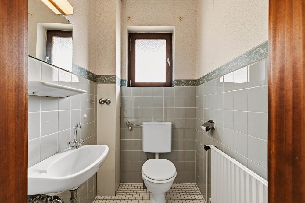 Immobilienangebot - Hamburg / Tonndorf - Alle - Ideal für große Familien oder Mehrgenerationen: Einfamilienhaus mit 271 m² Wohnfläche