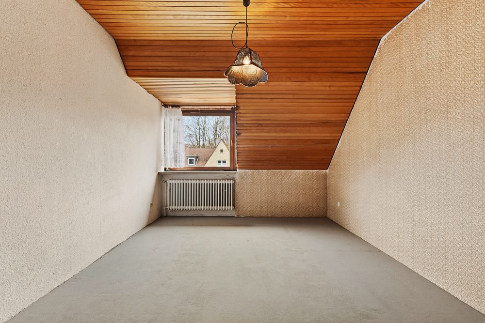 Immobilienangebot - Hamburg / Tonndorf - Alle - Ideal für große Familien oder Mehrgenerationen: Einfamilienhaus mit 271 m² Wohnfläche