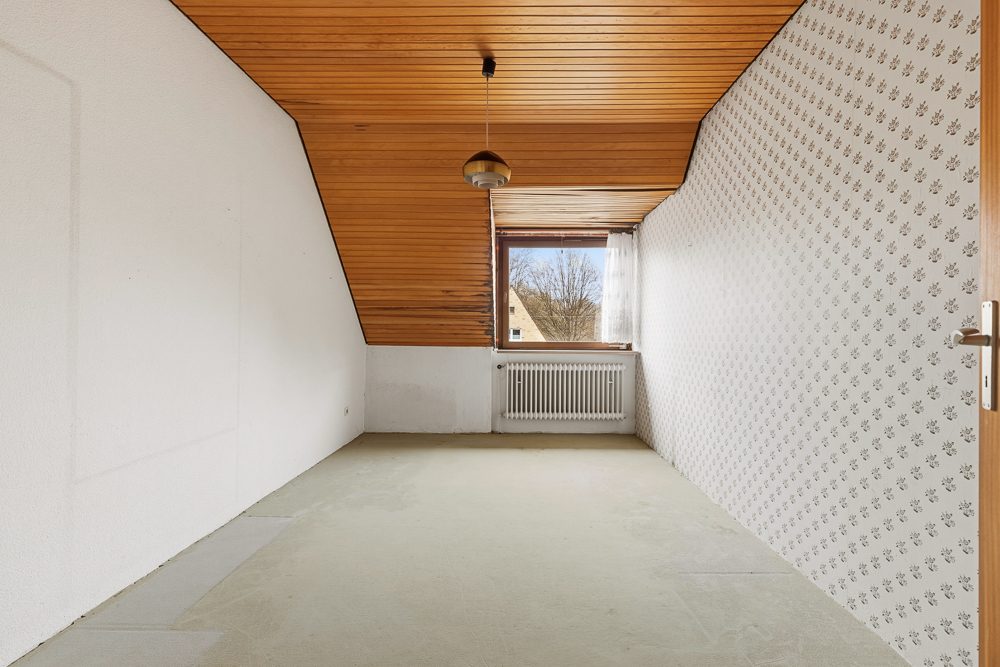 Immobilienangebot - Hamburg / Tonndorf - Alle - Ideal für große Familien oder Mehrgenerationen: Einfamilienhaus mit 271 m² Wohnfläche