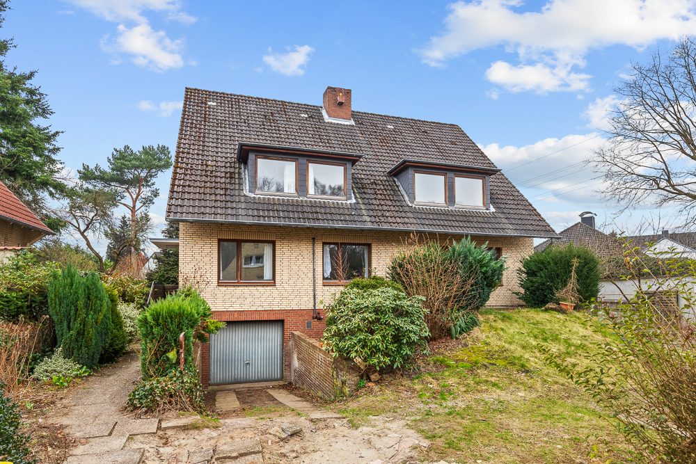Immobilienangebot - Hamburg / Tonndorf - Alle - Ideal für große Familien oder Mehrgenerationen: Einfamilienhaus mit 271 m² Wohnfläche