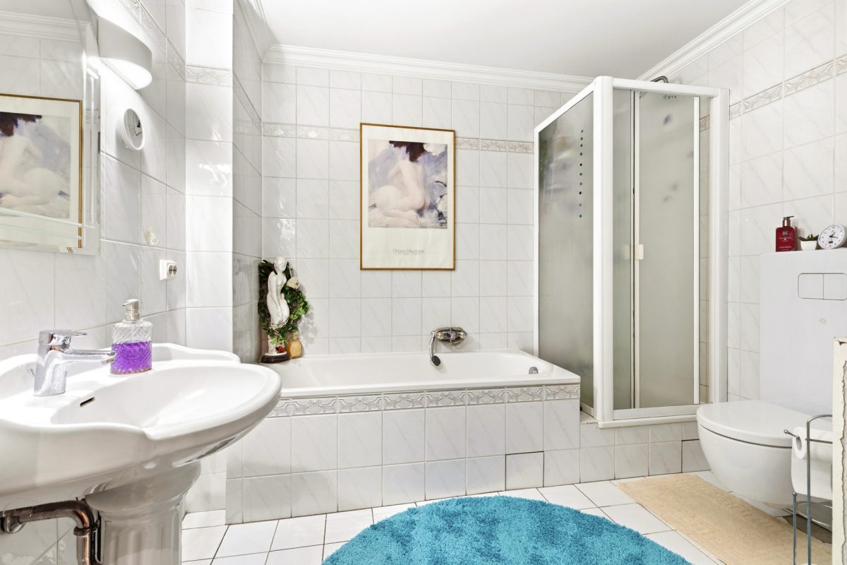 Immobilienangebot - Hamburg / Bramfeld - Alle - Charmanter Altbau trifft moderne Effizienz - vollvermietetes Renditeobjekt mit 5 Wohneinheiten
