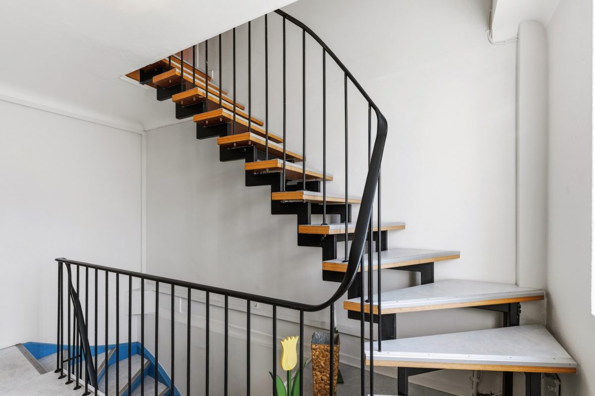 Immobilienangebot - Hamburg / Bramfeld - Alle - Charmanter Altbau trifft moderne Effizienz - vollvermietetes Renditeobjekt mit 5 Wohneinheiten