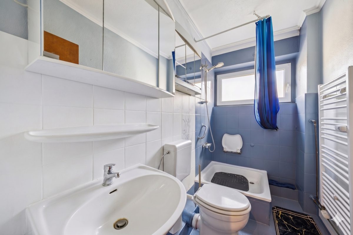 Immobilienangebot - Wedel - Alle - Helle 3-Zimmer-Wohnung mit Süd-Balkon, Aufzug & Stellplatz in Wedel