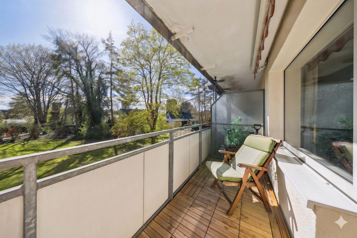 Immobilienangebot - Wedel - Alle - Helle 3-Zimmer-Wohnung mit Süd-Balkon, Aufzug & Stellplatz in Wedel
