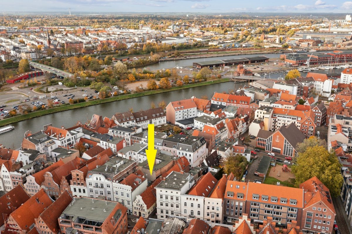 Immobilienangebot - Lübeck / Innenstadt - Alle - Wohn- und Geschäftshaus im Herzen des Lübecker Zentrums