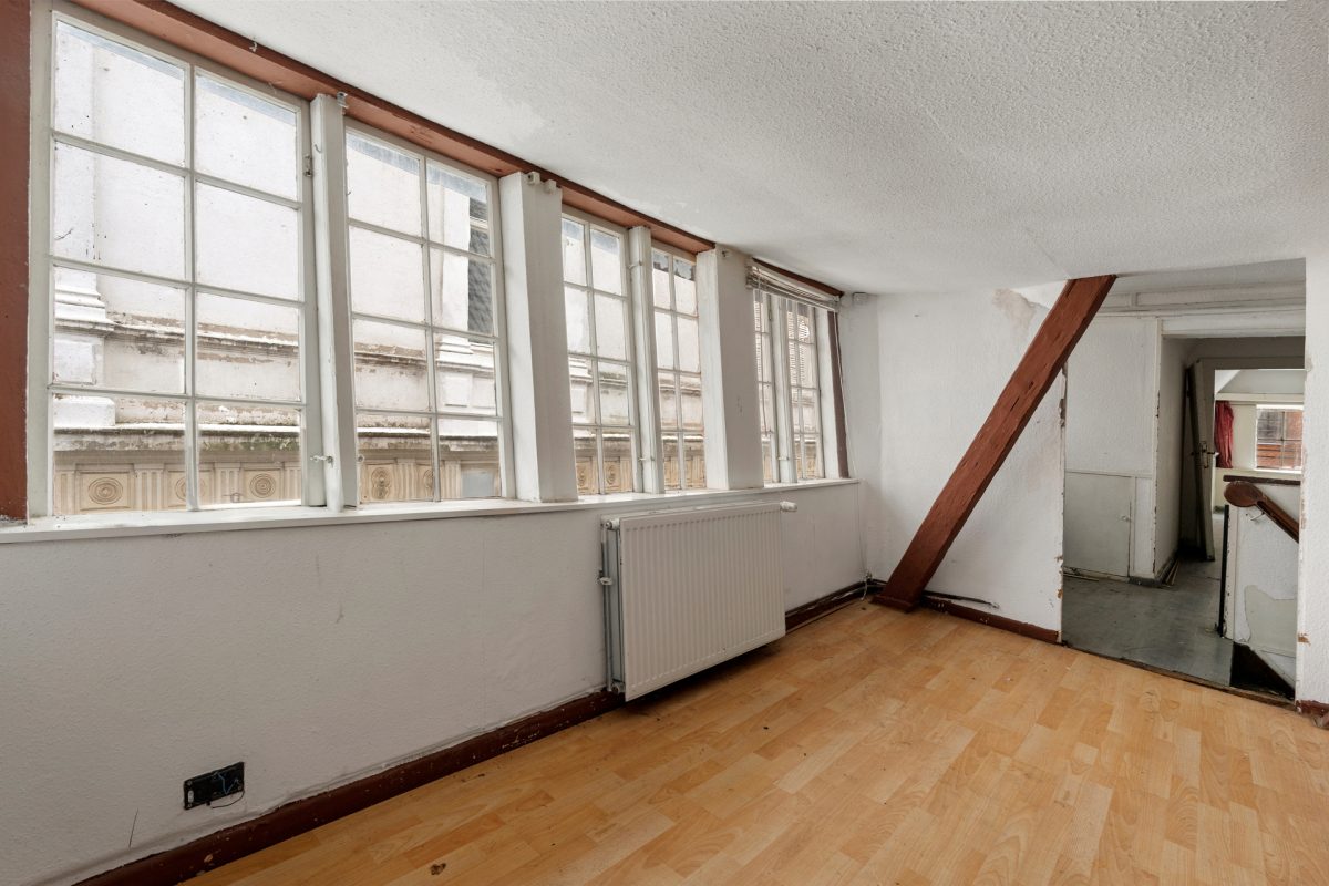 Immobilienangebot - Lübeck / Innenstadt - Alle - Wohn- und Geschäftshaus im Herzen des Lübecker Zentrums