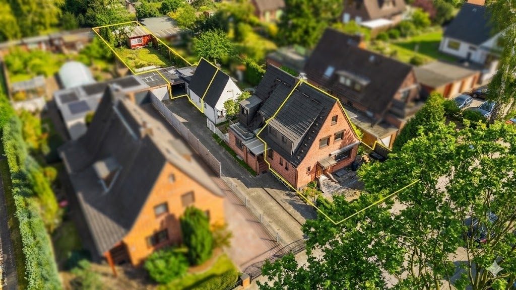 Immobilienangebot - Hamburg / Billstedt - Alle - Die perfekte Wohnungs-Alternative: Modernisiertes Eigenheim mit Gästehaus Garage und großem Garten