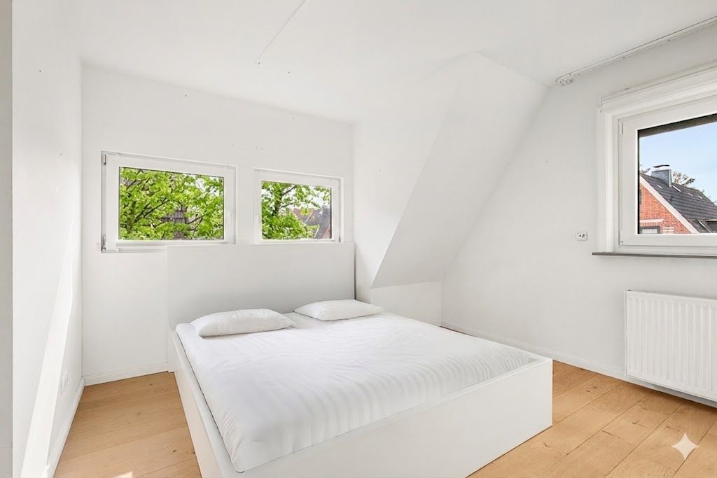 Immobilienangebot - Hamburg / Billstedt - Alle - Die perfekte Wohnungs-Alternative: Modernisiertes Eigenheim mit Gästehaus Garage und großem Garten