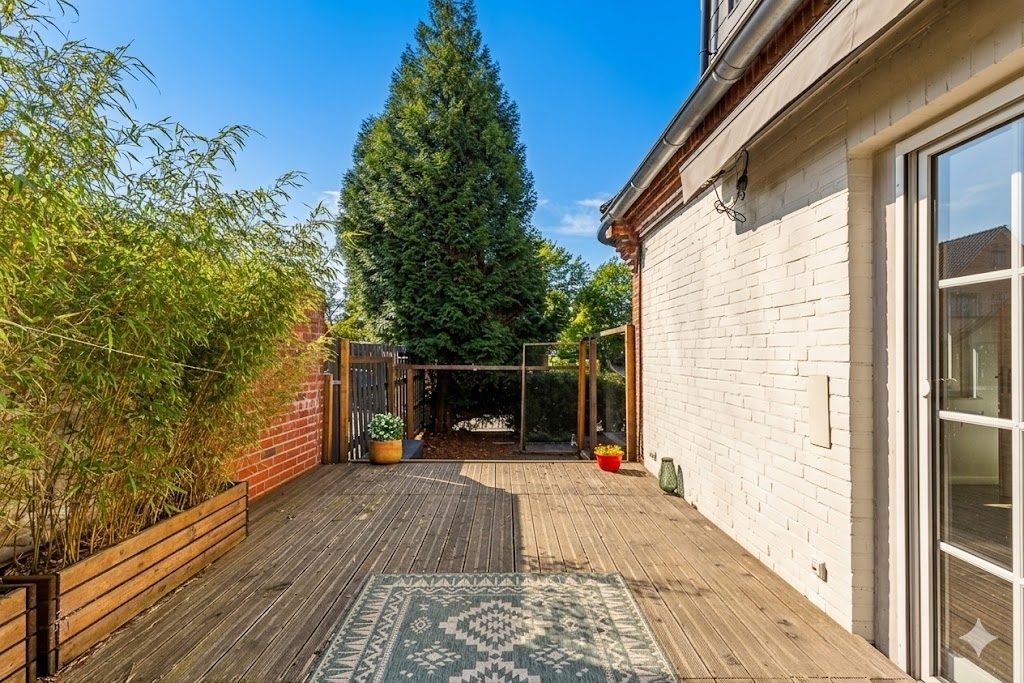 Immobilienangebot - Hamburg / Billstedt - Alle - Die perfekte Wohnungs-Alternative: Modernisiertes Eigenheim mit Gästehaus Garage und großem Garten