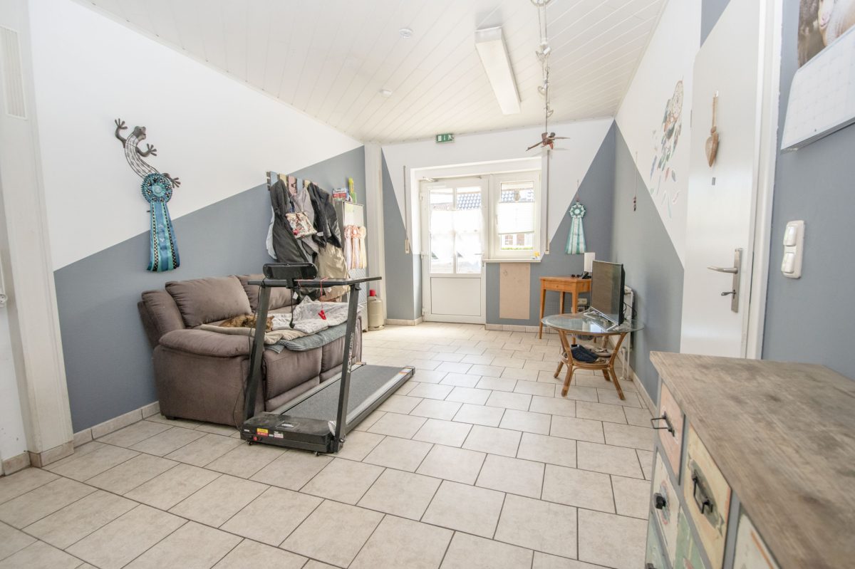 Immobilienangebot - Reher - Alle - Zwei verbundene Häuser mit Wohn- und Gewerbemöglichkeiten