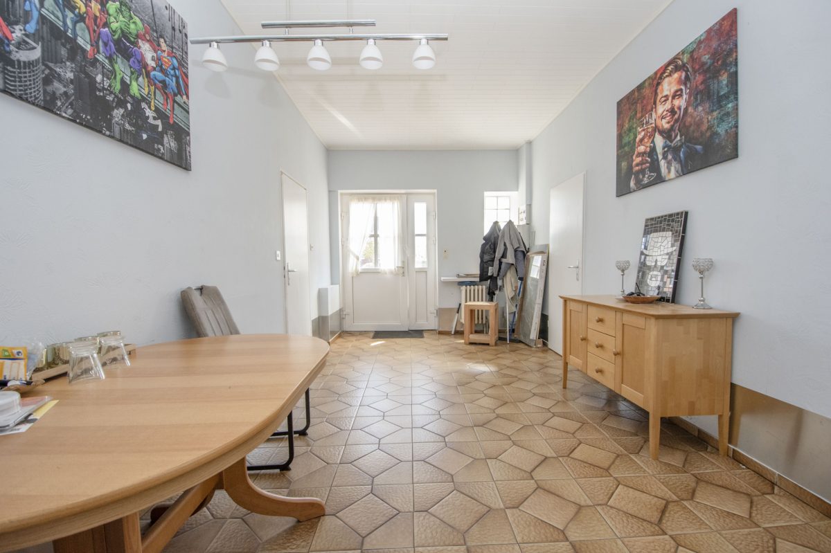 Immobilienangebot - Reher - Alle - Zwei verbundene Häuser mit Wohn- und Gewerbemöglichkeiten