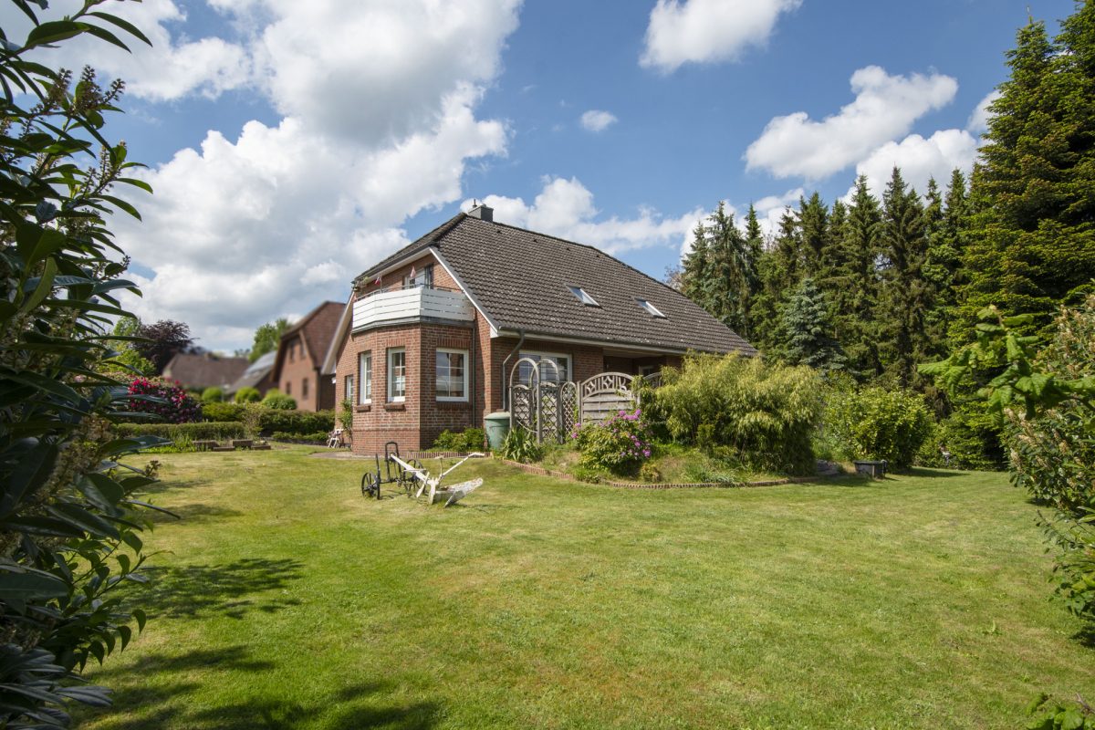 Immobilienangebot - Schenefeld - Alle - Großzügiges Einfamilienhaus mit Einliegerwohnung in ruhiger Sackgassenlage